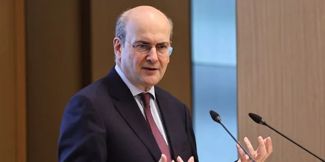 Χατζηδάκης: Εφικτή η δωδεκάμηνη τουριστική περίοδος