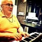 Το ΚΚΕ αποχαιρετά τον μουσικοσυνθέτη Χρύσανθο Μουζακίτη