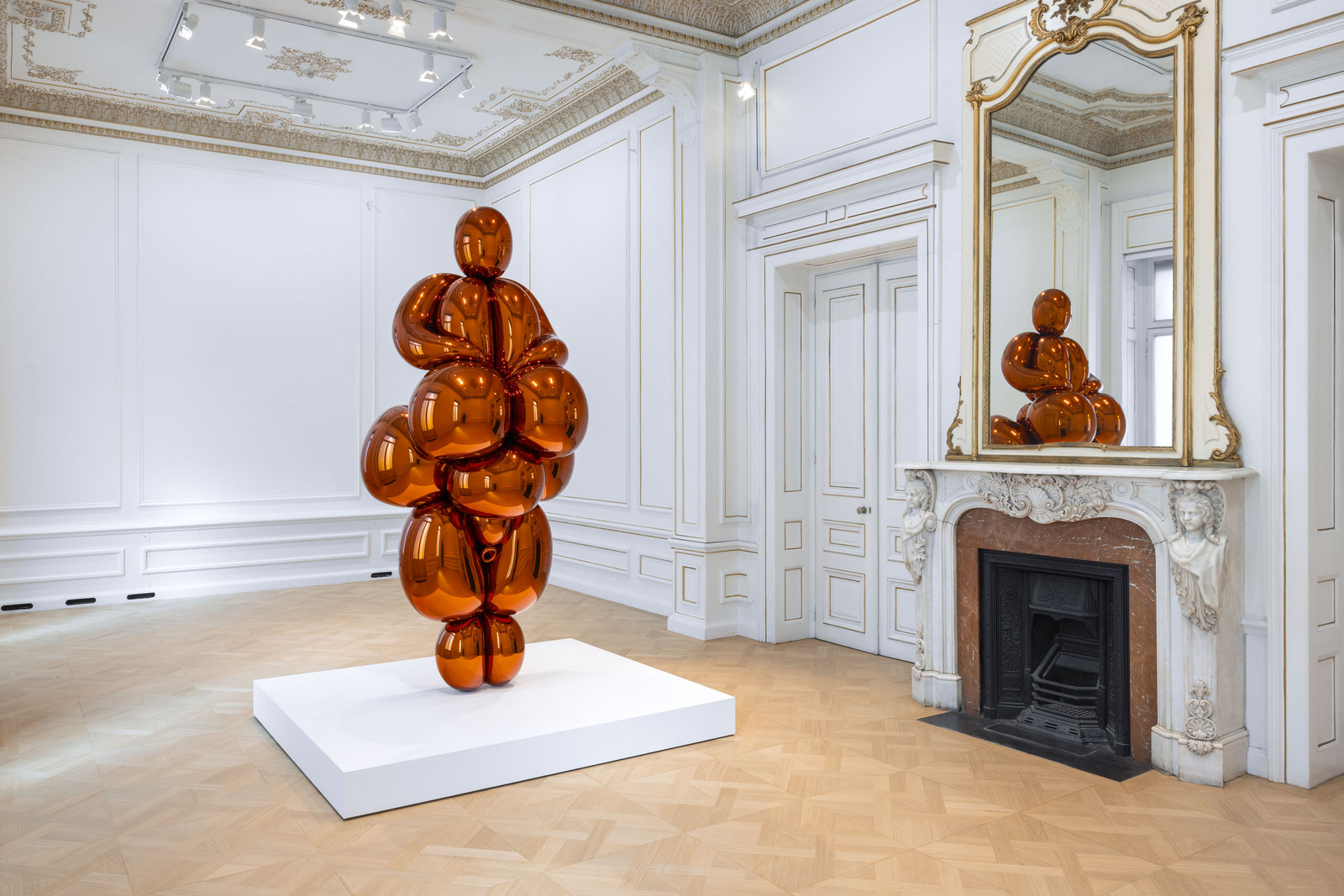 Παράταση για την “Αφροδίτη” του Jeff Koons: Tι δικό μας βλέπουμε σε ένα έργο τέχνης;