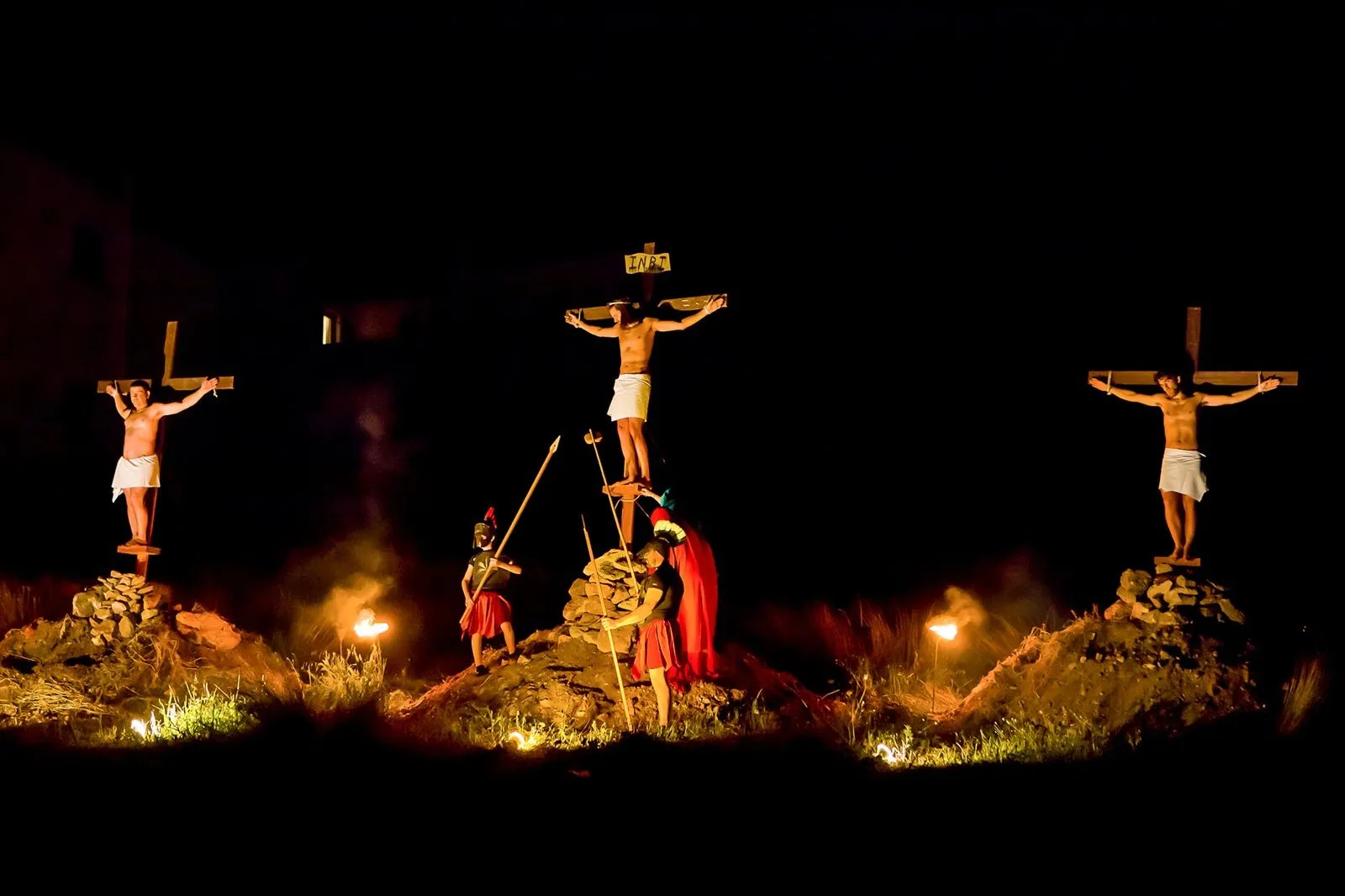 Πάρος, αναπατάσταση από τα Πάθη του Χριστού