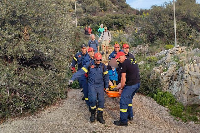 Ναύπλιο: Διάσωση 78χρονου – Έπεσε από λόφο