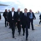 Στη Σούδα ο Εμανουέλ Μακρόν – Τον υποδέχθηκε ο Νίκος Δένδιας