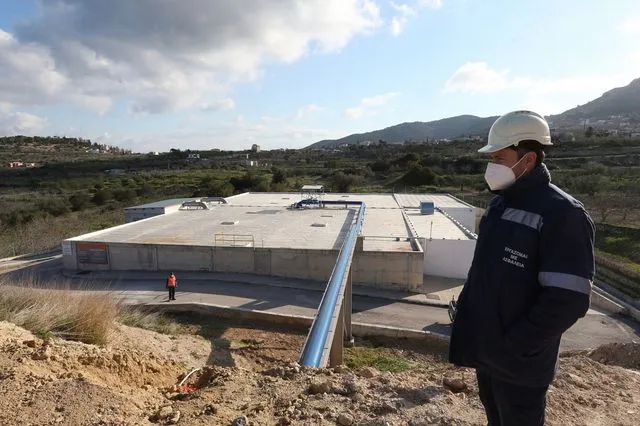 Περιφέρεια Αττικής: Η αλήθεια για τον υποθαλάσσιο αγωγό υδροδότησης Αίγινας