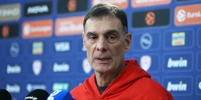 Μπαρτζώκας: Με ενοχλεί όταν κάποιοι μεγάλοι άνθρωποι έρχονται στο γήπεδο και σε βρίζουν