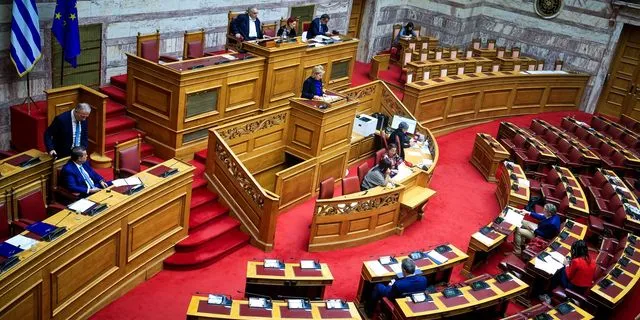 Κατά πλειοψηφία από ΝΔ και ΠΑΣΟΚ ψηφίστηκαν τα μέτρα κατά της αθέμιτης κερδοσκοπίας