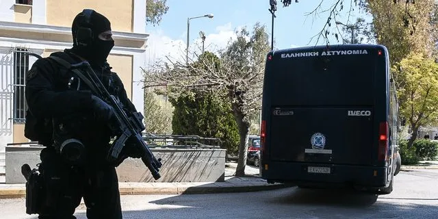 Σε συναγερμό οι Αρχές Ασφαλείας της Ελλάδας με αύξηση μέτρων σε εκατοντάδες στόχους