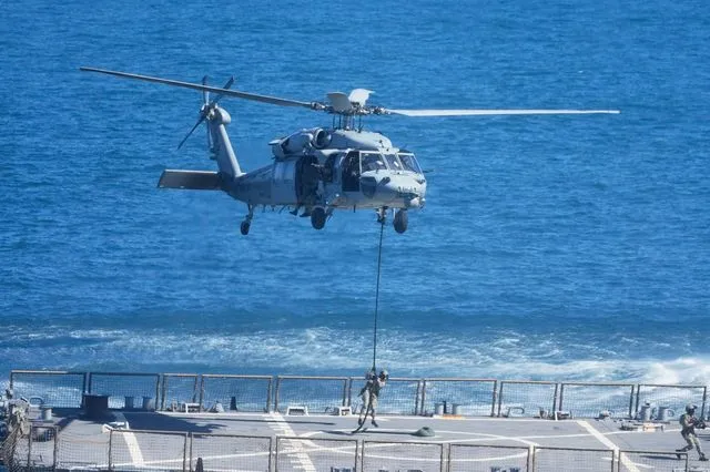 Το αεροπλανοφόρο USS George HW Bush κατευθύνεται προς την Μέση Ανατολή