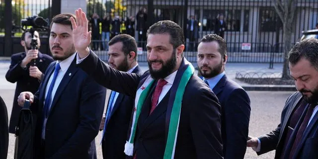 Ο Σύρος πρόεδρος Άχμεντ αλ Σάρα