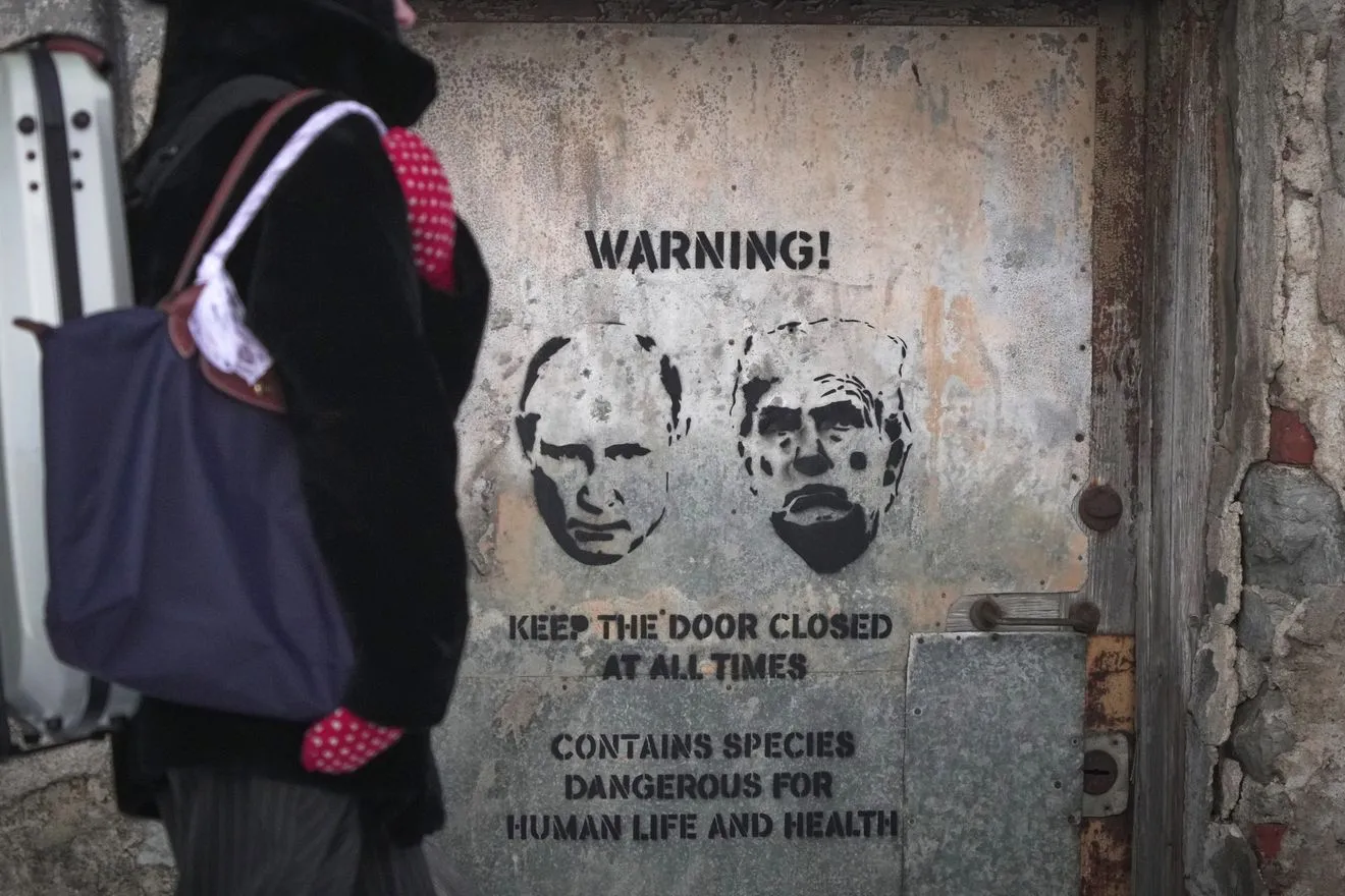 Γκραφίτι για τον Τραμπ και τον Πούτιν