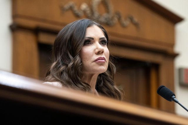 Τραμπ: Τέλος η Κρίστι Νόεμ από υπουργός Εσωτερικής Ασφάλειας – Ποιος θα την αντικαταστήσει