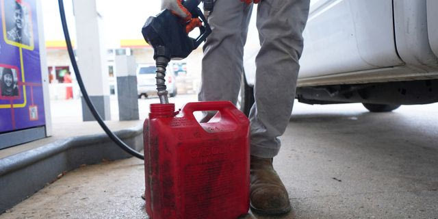 Ανεφοδιασμός πετρελαίου