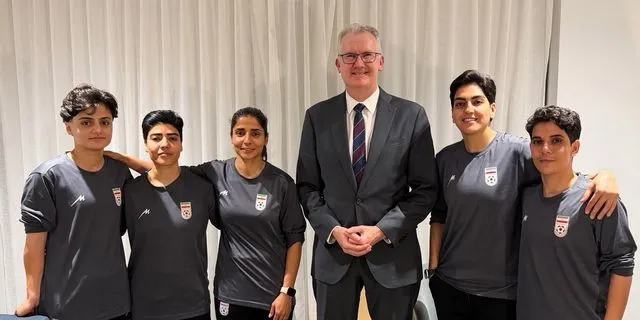 “Σας περιμένουμε με ανοιχτές αγκάλες” λέει το Ιράν στις ποδοσφαιρίστριες