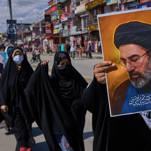 Πορτρέτο Μοτζταμπά Χαμενεΐ