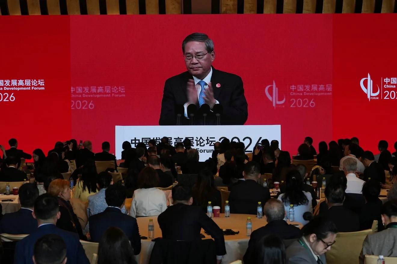 Ο πρωθυπουργός της Κίνας, Li Qiang, στο China Development Forum 2026