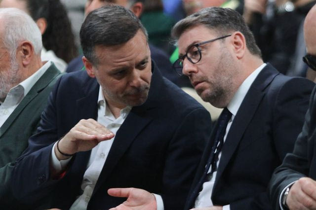 Συνέδριο ΠΑΣΟΚ: Μήνυμα ενότητας για την νίκη στις εκλογές