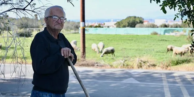 Κύπρος: Ο τελευταίος βοσκός στο Ακρωτήρι και το μοναστήρι