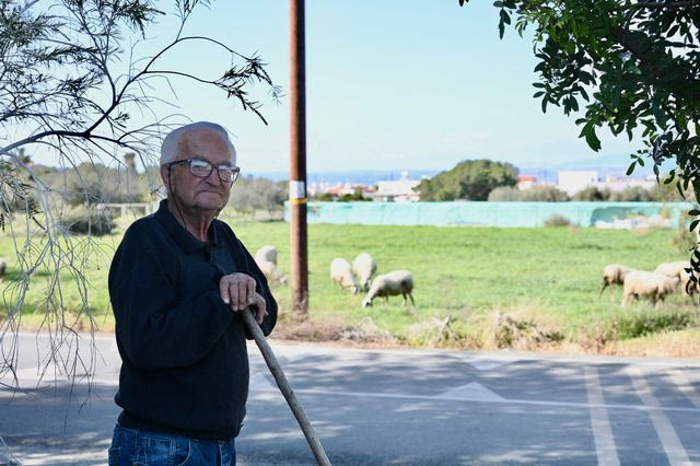 Κύπρος: Ο τελευταίος βοσκός στο Ακρωτήρι και το μοναστήρι