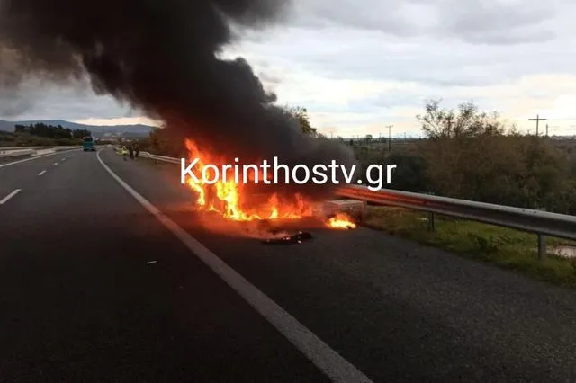 Αυτοκίνητο τυλίχθηκε στις φλόγες στην Εθνική Οδό Κορίνθου-Πατρών – Βίντεο