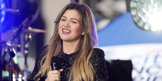 Η Kelly Clarkson
