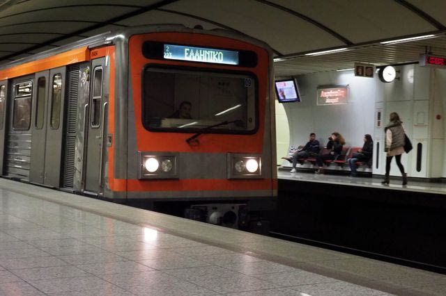 Oδηγοί σε Μετρό, Τραμ, Ηλεκτρικό: Υπερωρίες, εντατικοποίηση και παραιτήσεις