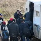 Pushback προσφύγων από Αφγανούς παραστρατιωτικούς σε ελληνικό έδαφος