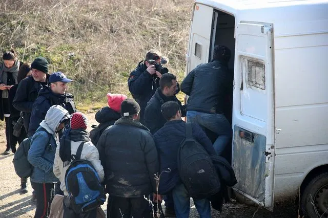 Pushback προσφύγων από Αφγανούς παραστρατιωτικούς σε ελληνικό έδαφος