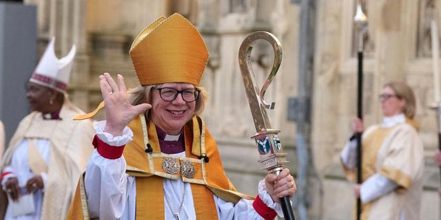 Η Σάρα Μάλαλι, πρώτη γυναίκα Αρχιεπίσκοπος της Αγγλικανικής Εκκλησίας