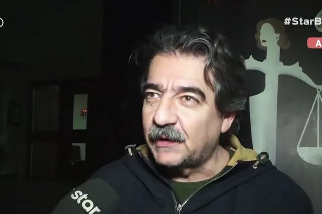 Δρακόπουλος για το “Σόι Σου”: Το να το αλλάζει συνέχεια η ώρα προβολής δεν είναι καλό