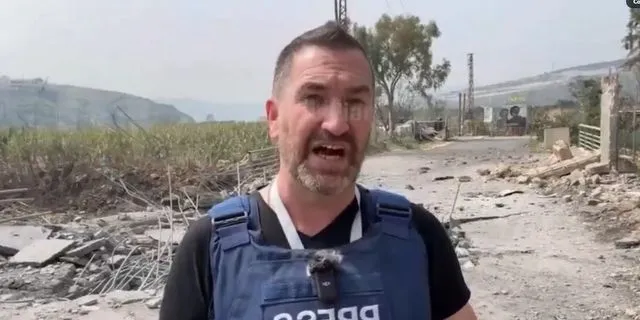 Η στιγμή που ισραηλινός πύραυλος χτυπά δημοσιογράφο του RT