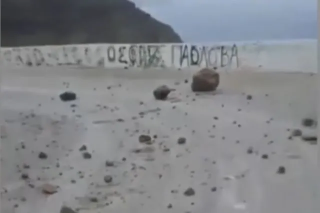 Κλειστό το λιμάνι της Σαντορίνης λόγω κατολίσθησης