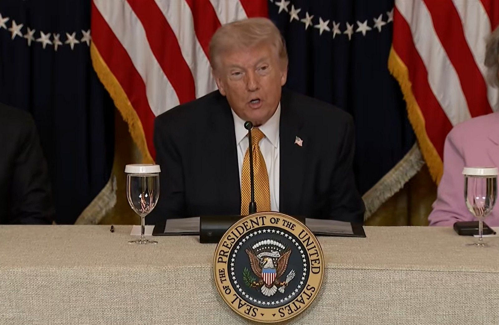 LIVE: Τραμπ: “Ο πόλεμος δεν θα διαρκέσει πολύ – Οι τιμές του πετρελαίου θα πέσουν σαν πέτρα”