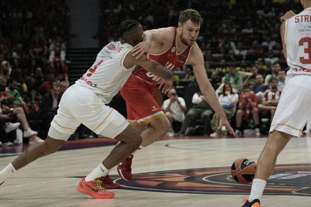 Σάσα Βεζένκοβ