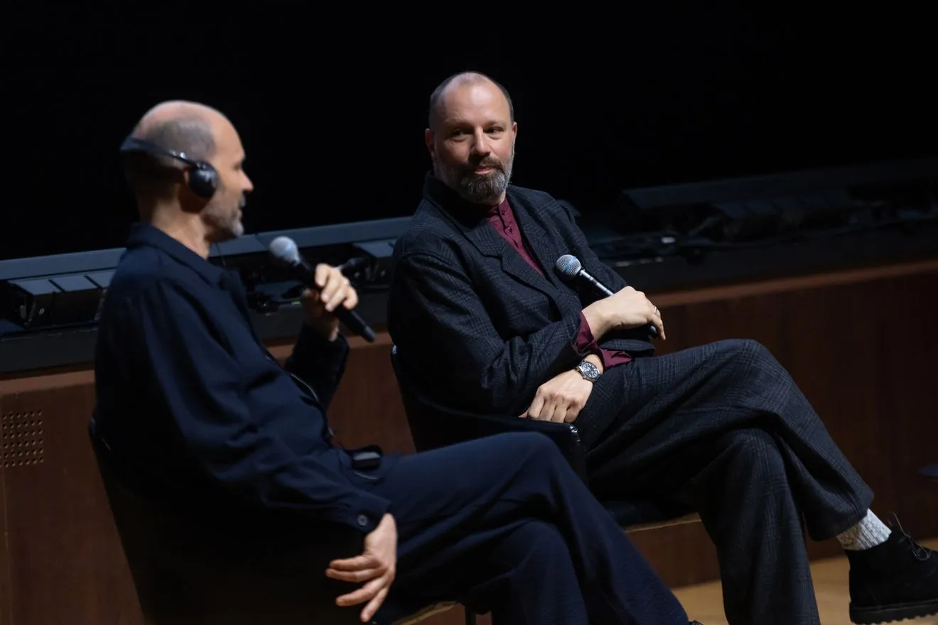 Είδαμε τις 182 φωτογραφίες του Γιώργου Λάνθιμου στη Στέγη