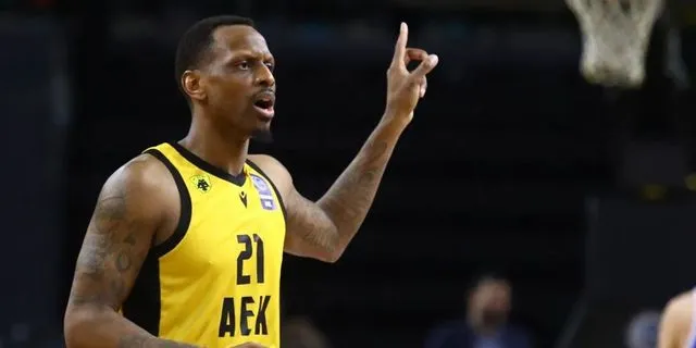 ΑΕΚ – Ηρακλής 100-87: Η Ένωση πάτησε το γκάζι στα τελευταία λεπτά και πήρε τη νίκη