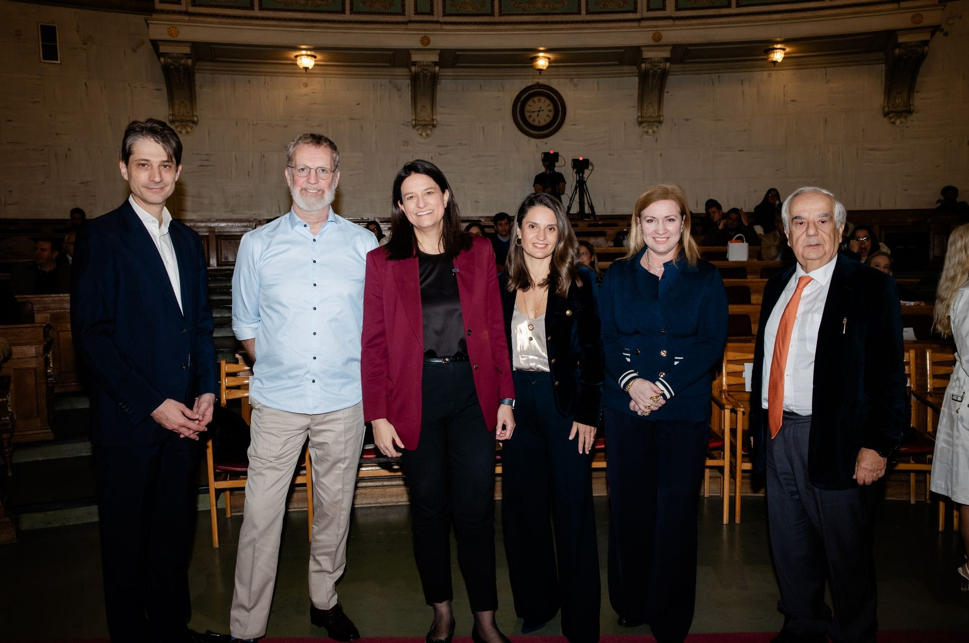Λούης Λοϊζου, Λαρς Ρασμούσεν, Νίκη Κεραμέως, Στέλλα Μπομποτσιάρη, Μάιρα Μυρογιάννη, Δημοσθένης Ασημακόπουλος