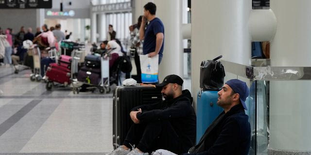 Λοβέρδος: Περίπου 1.500 εγκλωβισμένοι Έλληνες στα Ηνωμένα Αραβικά Εμιράτα 