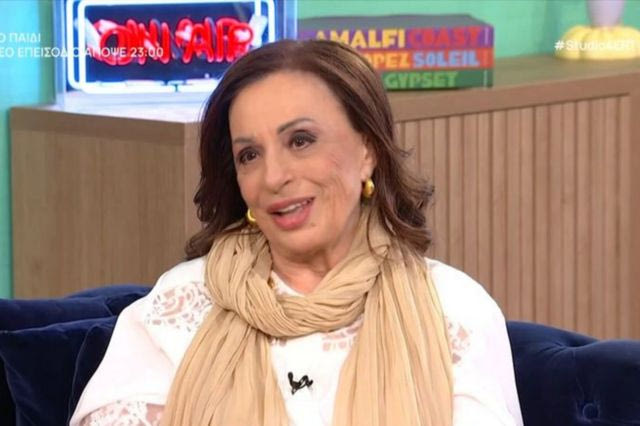 Χάρις Αλεξίου: “Όταν έχασα τη φωνή μου πήγα σε ένα Γάλλο γιατρό και μου είπε ότι είναι ψυχολογικό”