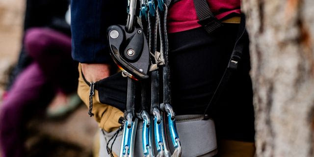 Ναύπλιο: Νεκρός 46χρονος αναρριχητής από τσίμπημα μέλισσας