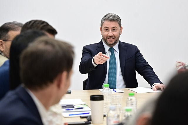 Συνεδρίαση της Πολιτικής Γραμματείας της Κεντρικής Οργανωτικής Επιτροπής Συνεδρίου υπό τον Πρόεδρο του ΠΑΣΟΚ - Κινήματος Αλλαγής