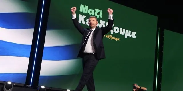 ΠΑΣΟΚ: Μετά το συνέδριο στο επίκεντρο οι υποκλοπές