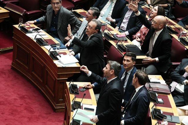 Πώς θα απεγκλωβιστεί η Αντιπολίτευση;