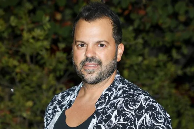 Νίκος Απέργης: “Δεν είμαι πια το καλό παιδί, έγινα επαγγελματίας”