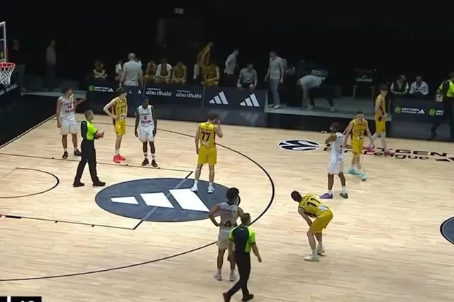 Επιστρέφει από το Άμπου Ντάμπι η ομάδα μπάσκετ Κ18 του Άρη