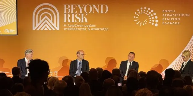 Περίθαλψη, σύνταξη, καθημερινότητα: Τα ρίσκα και η δημογραφία