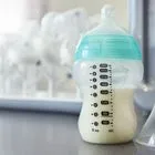 Συσκευή παρασκευής γάλακτος (φωτογραφία αρχείου)