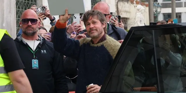 Ο Μπραντ Πιτ στην πλατεία Κοτζιά