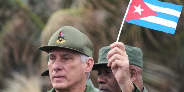 Ο πρόεδρος της Κούβας απαντά στον Τραμπ και υπόσχεται “άφθαρτη αντίσταση”