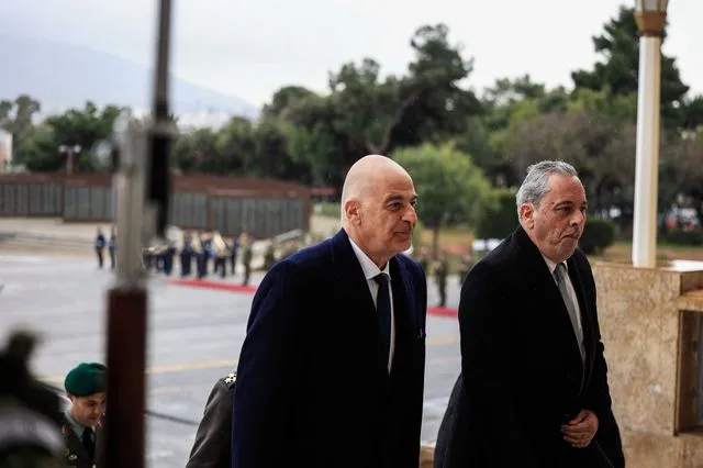 Συνάντηση Δένδια με τον Κύπριο ομόλογό του: “Αποδεικνύουμε έμπρακτα ότι η Κύπρος κείται πλησίον”