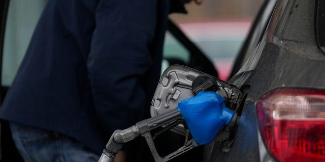 Γιατί οι τιμές του ντίζελ ανεβαίνουν πιο γρήγορα από της βενζίνης;