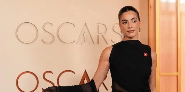 Η Saja Kilani στο κόκκινο χαλί των Όσκαρ